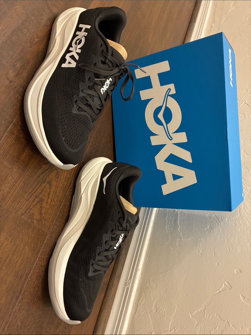 Hoka Men's Black and White Athletic Running Shoes